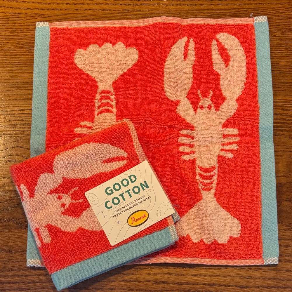 Pair of Lobster Face Cloths!